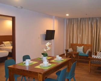 Td Mutiara Hotel Semporna - Semporna - Dining room