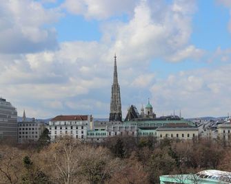 Hotel Goldene Spinne - Viena - Vista del exterior