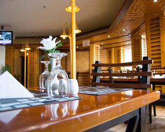 Happy Days Hotel - Manama - Nhà hàng