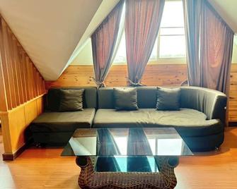 Maekhong Delta Boutique Hotel - Mae Sai - Vardagsrum