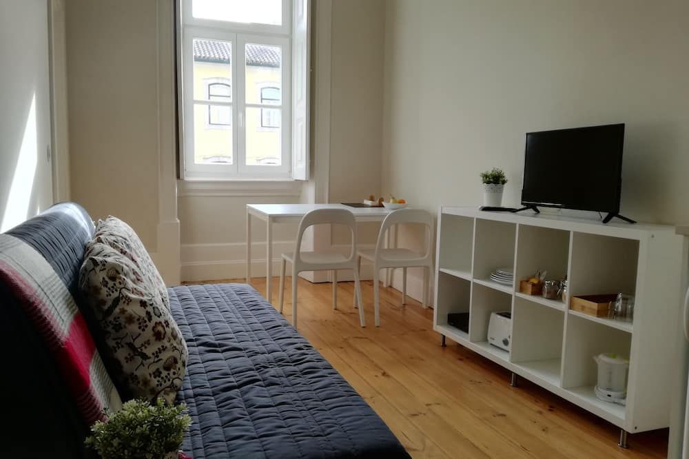 Ah33 - Superior Double Studio - University - קוימברה - סלון