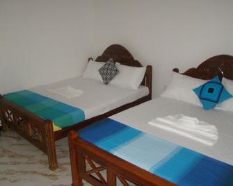 Monkey Garden Hotel - Polonnâruvâ - Chambre