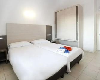 Residence Maroadi - Nago–Torbole - חדר שינה