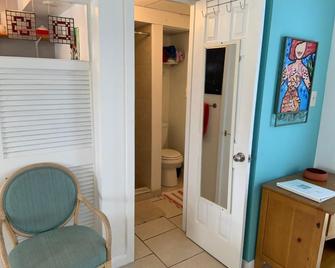 Sea Oats Studio - At Casas de la Playa Central - Flagler Beach