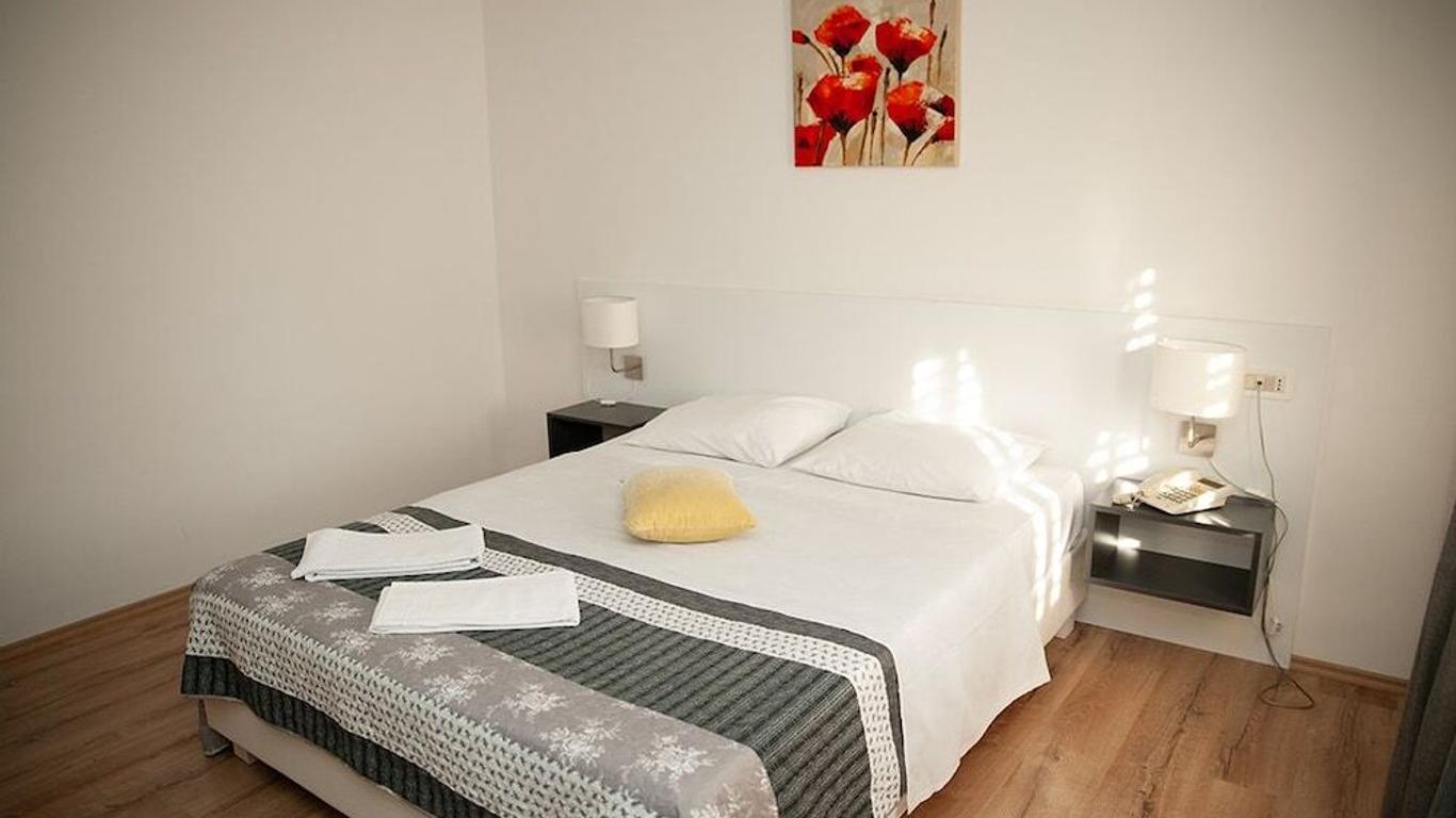 Hotel Paquito
