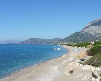 Hotel Sofia - Marathokampos - Playa