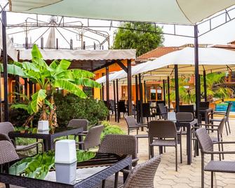 Sunrise Complex Hotel - Nesebar - Patio
