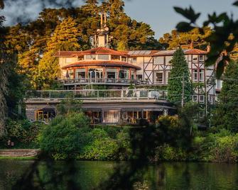 Hotel Estalagem St. Hubertus - Gramado - Building