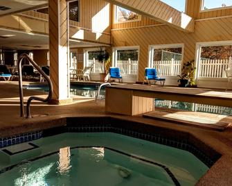 Cathedral Ledge Resort - Intervale - Pool