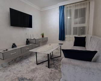Sam Rental 1 - Samarkand - Living room