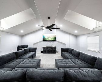 The Retreat At Lake Texoma - Pottsboro - Sala de estar