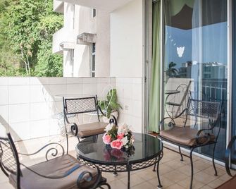 Ocean View Suit-Montego Bay Club Resort - Bahía Montego - Balcón
