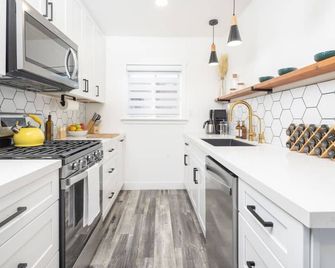 2 Bedroom House - Fire Pit Table Bbq - Downtown - سان دييغو - مطبخ
