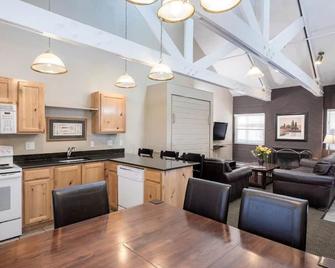 Sweetwater Lift Lodge - Park City - Kitchen