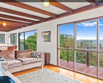 Spa Bay views on Acreage Family Home Orchard - Mount Martha - Living room