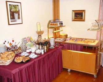 Hotel Garni Schmid - Neu Ulm - Buffet