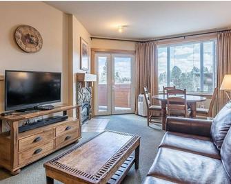 Juniper Springs Resort/ Beautiful ski-in, ski-out - Mammoth Lakes - Soggiorno