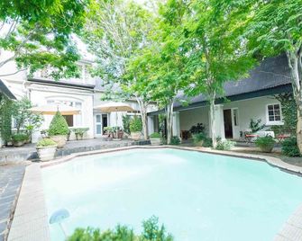 Osborne House - Pretoria - Piscina