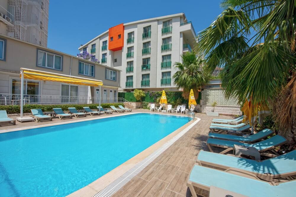Citrus Park Hotel thumbnail 2