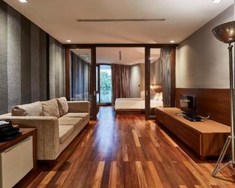 Luxx at Silom - Bangkok