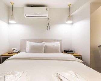 Doksan Minimal Season - Seoul - Schlafzimmer