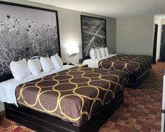Super 8 by Wyndham Lake of the Ozarks - Eldon - Habitación
