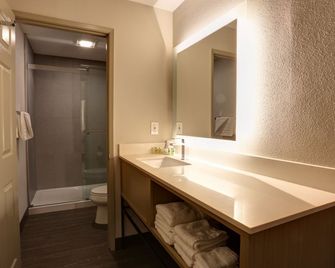 Greentree Pasadena Inn - Pasadena - Bagno