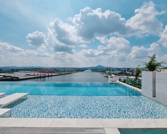 Hotel Marinabay Seoul - Gimpo - Pool