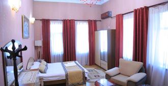Almaz Hotel - Dushanbe - Bedroom
