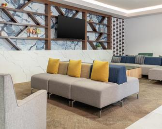 Hilton Garden Inn Hanover Arundel Mills BWI Airport - Hanover - Lobby