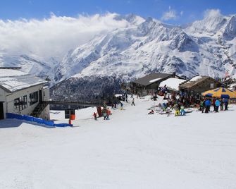 Pension Heino - Saas-Grund - Outdoors view