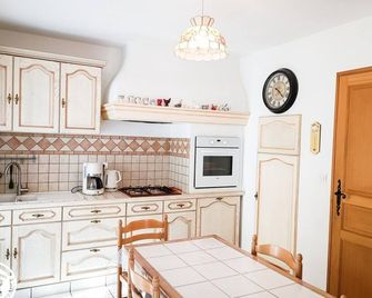 Gîte De La Maynardière - Autoire - Autoire - Kitchen