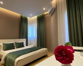 Hotel Akropoli - Tirana - Slaapkamer