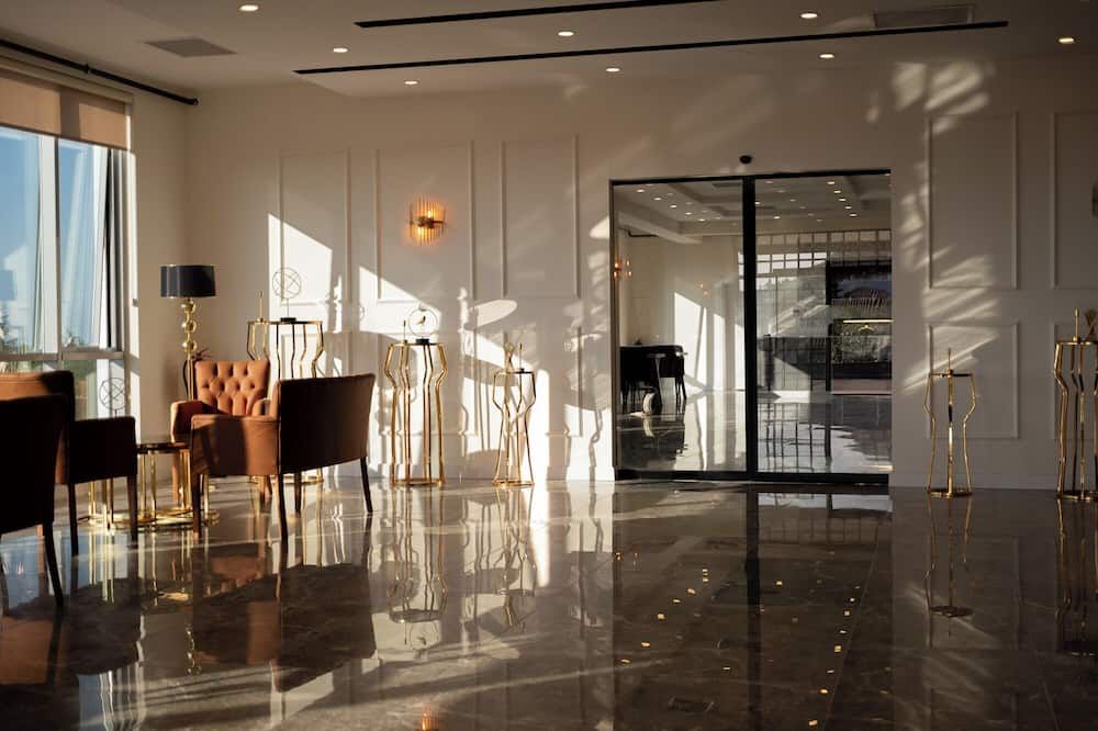 Newarise Hotel - Rize - Lobby