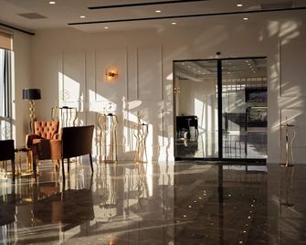 Newarise Hotel - Rize - Lobby