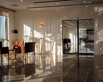 Newarise Hotel - Rize - Lobby