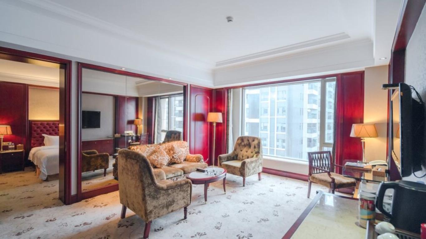 King Century Hotel