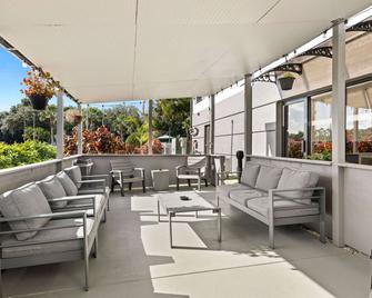 Clarion Pointe Lakeland I-4 - לייקלנד - שירותי מקום האירוח