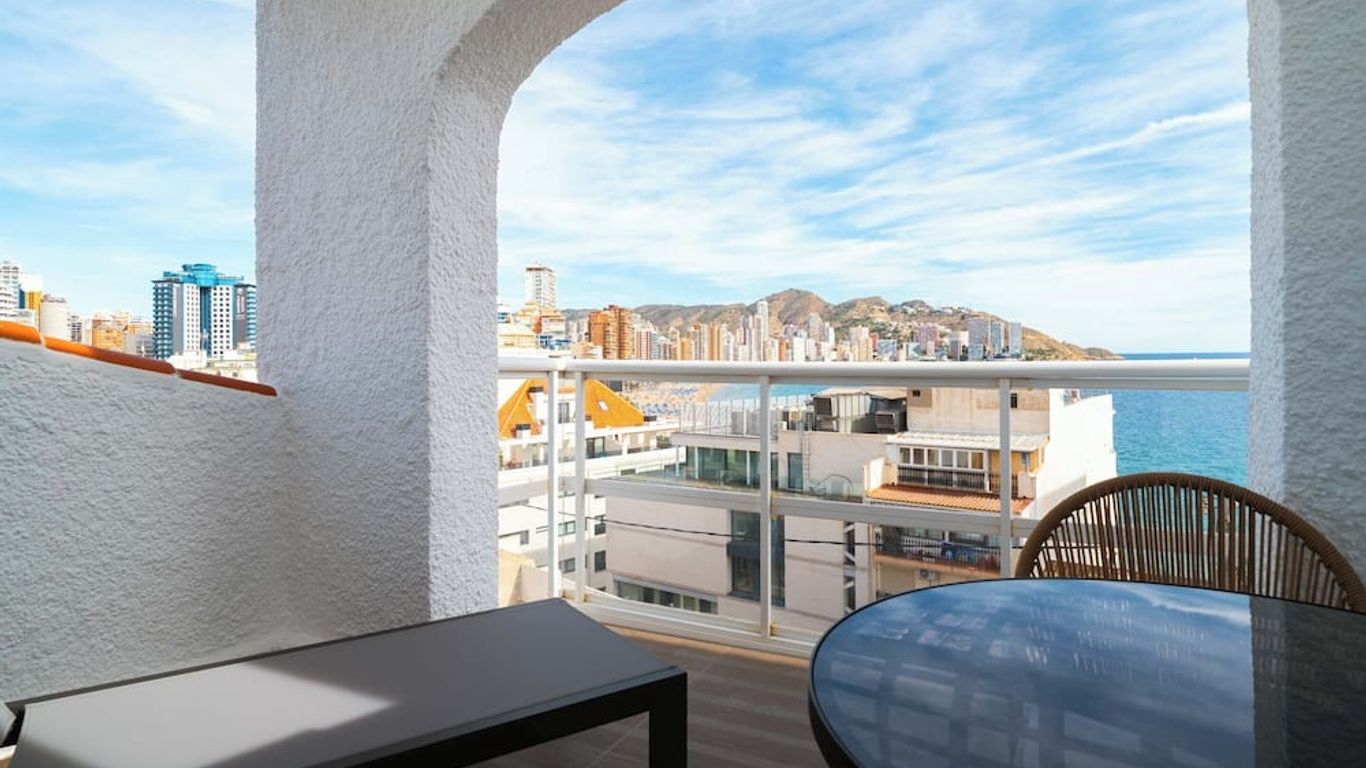 Limehome Benidorm Calle Major