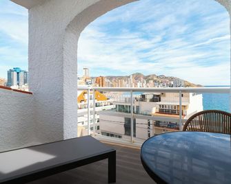 Limehome Benidorm Calle Major - Benidorm - Balcony