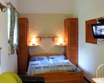 thatched 2 person cottage with double bed - Ballingeary - Habitación