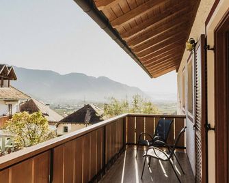 Thalguter - Rooms & Breakfast - Lagundo - Varanda