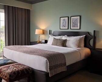 The Harbor Front Inn - Greenport