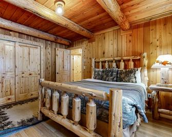 Welcoming & Peaceful Cabin, Easy Access to Lake & Skiing - Dogs OK - Lakeside - Habitación