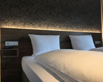 Landhaus Hotel Göke - Hövelhof - Bedroom
