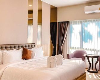 Sukruethai Hotel Chiang Mai - Hang Dong - Schlafzimmer