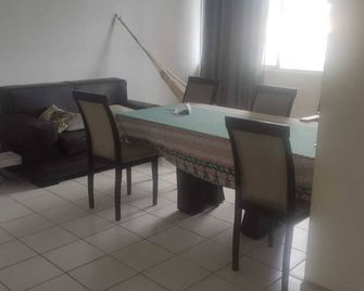 Bed&Café 400 meters from Jatiúca Beach in Maceió - Maceió - Dining room