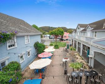 Mavericks Penthouse Downtown Luxury on Main Street Half Moon Bay - Half Moon Bay