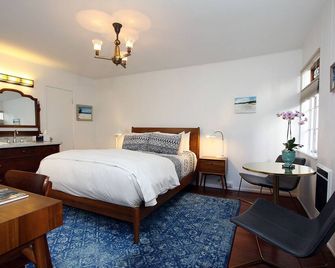 The Vagabond's House Boutique Inn - כרמל ביי דה סי - חדר שינה