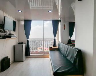 10min dt + Free WiFi + kitchen + 24/7 sec & more - Bogotá - Sala de estar